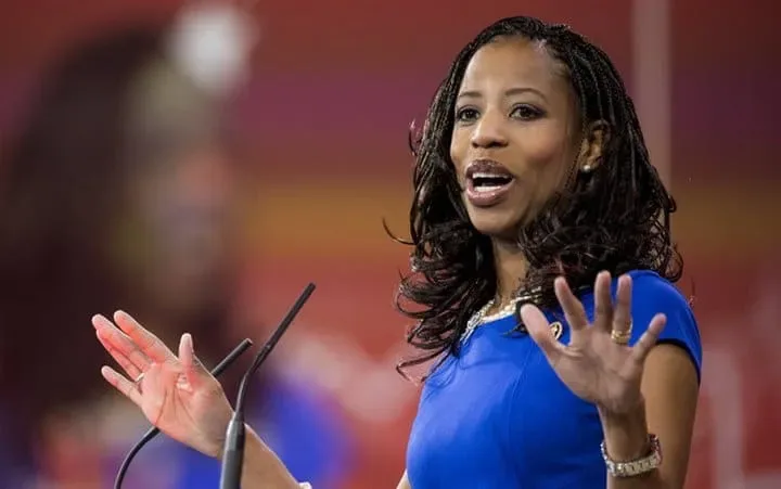 14 femmes politiques superbes 35