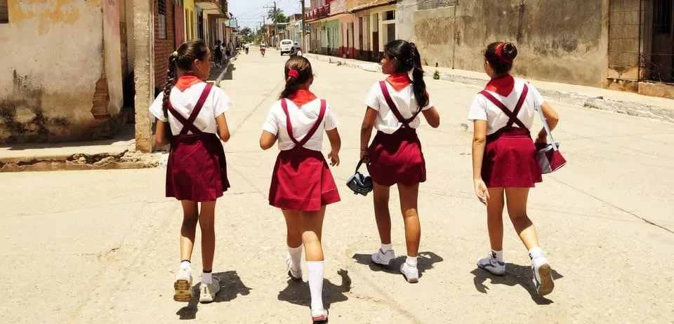 50 Photos Captivantes De Filles Allant A L’Ecole Dans Le Monde