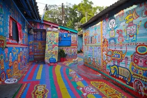 Le rainbow village taichung taiwan