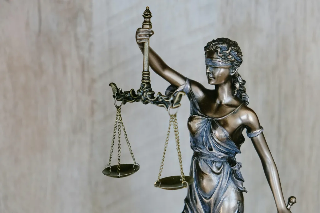 Les implications judiciaires et familiales de cette nouvelle étape