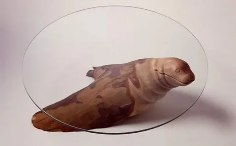 Ces tables originales donnent l'impression 04