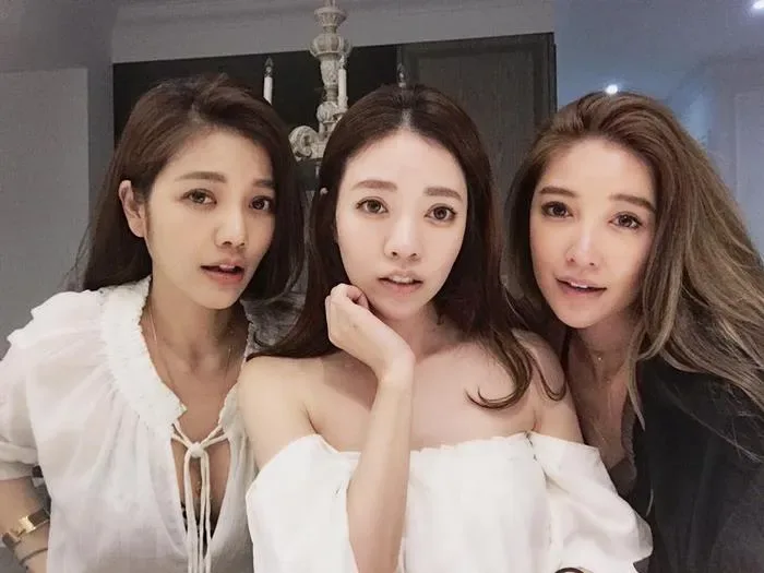 Ces taiwanaises de 63 41 01