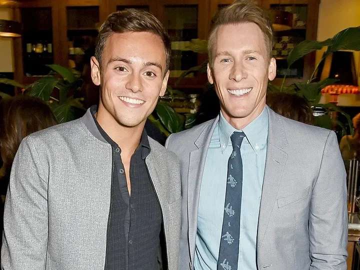 Des couples homosexuels celebres fiances 40