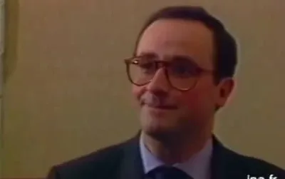 La Video Que Francois Hollande ne Veut PAS Que Vous Voyiez. Faites tourner!