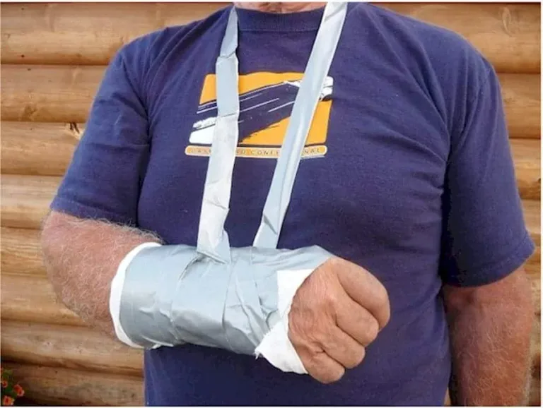Lastuce avec le ruban adhesif 11