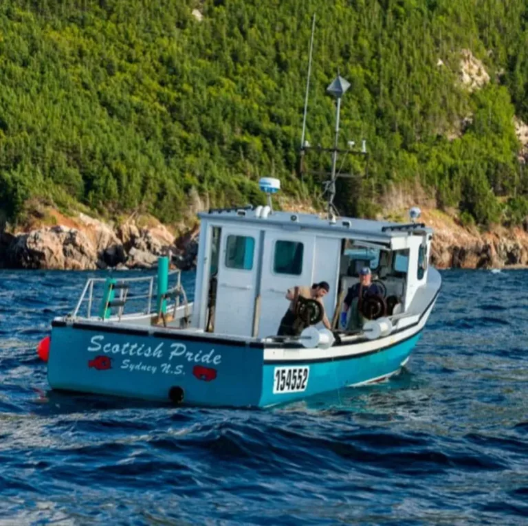 a small boat in a body of water