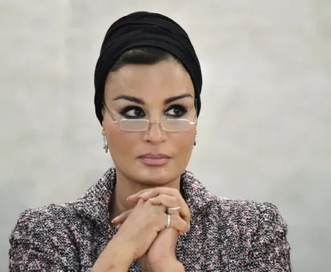 Les plus belles femmes royales 07