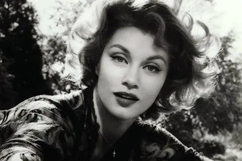 Linda christian v2