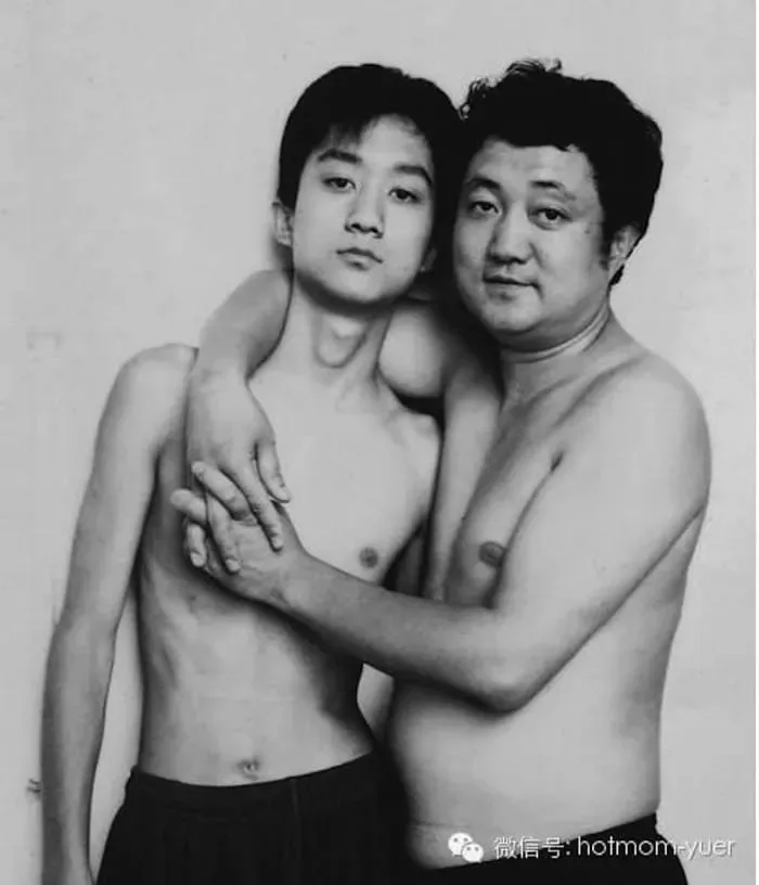 Un pere et son fils ont pris 17