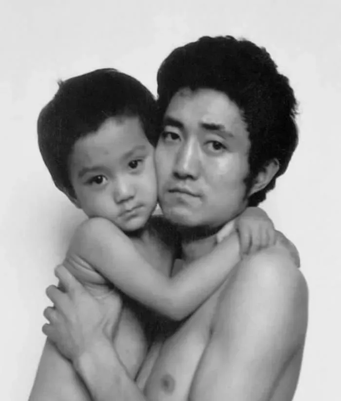 Un pere et son fils ont pris 04