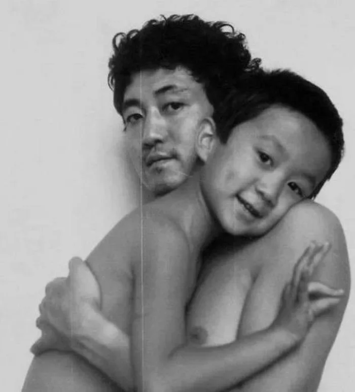 Un pere et son fils ont pris 05