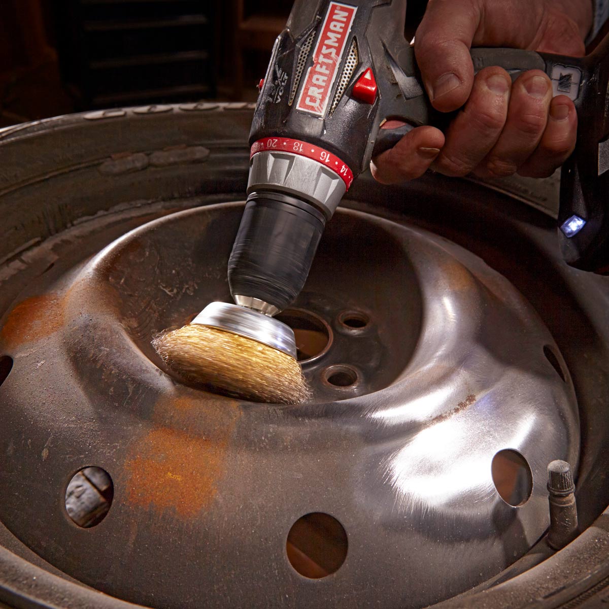 54 reparations automobiles simples pour 13