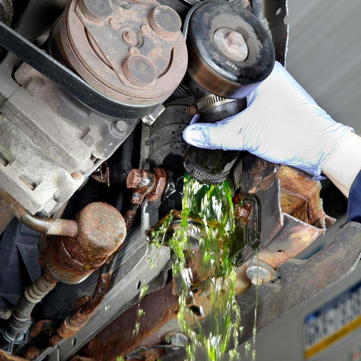 54 reparations automobiles simples pour 18